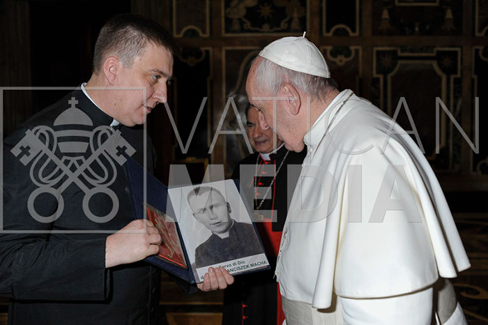 %_tempFileName01573_12122019%