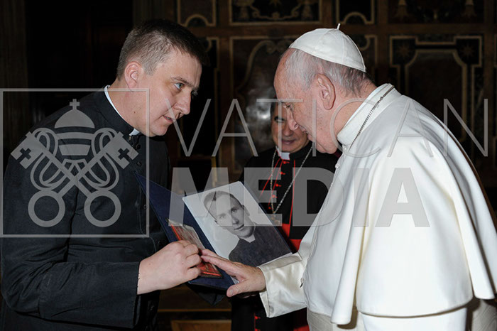 %_tempFileName01579_12122019%