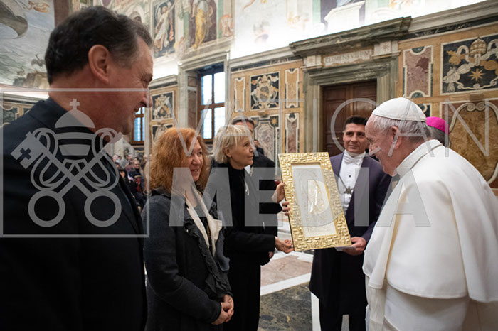 %_tempFileName03163_13122019%