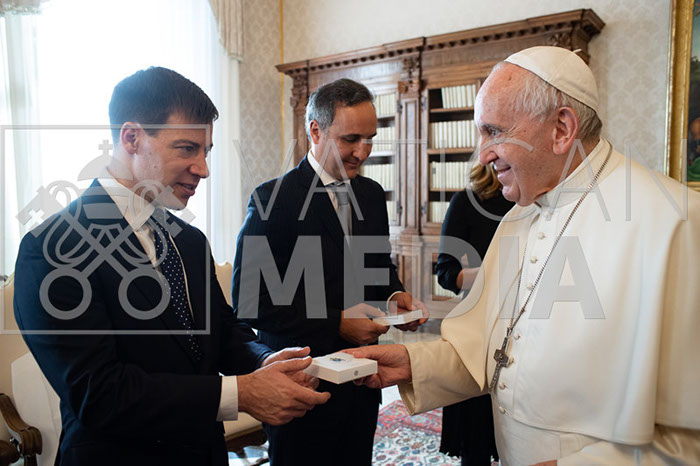 %_tempFileName00484_14122019%