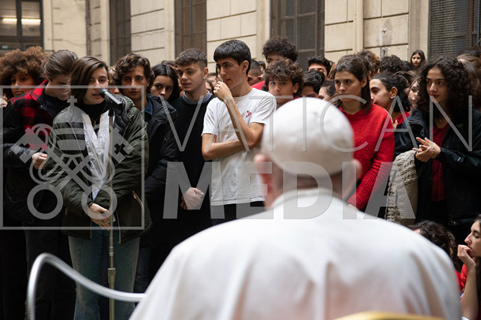 %_tempFileName01594_20122019%