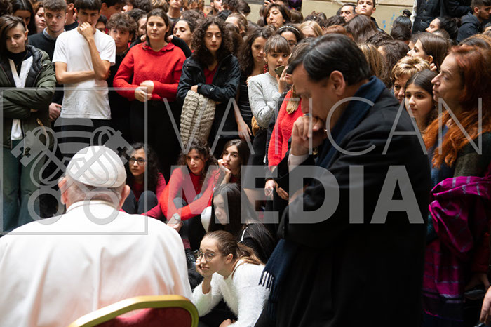 %_tempFileName01633_20122019%